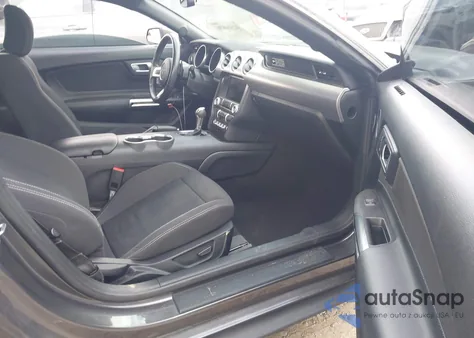 2020 Ford Mustang Ecoboost Fastback z USA, uszkodzony, nr VIN 1FA6P8TH3L5171960